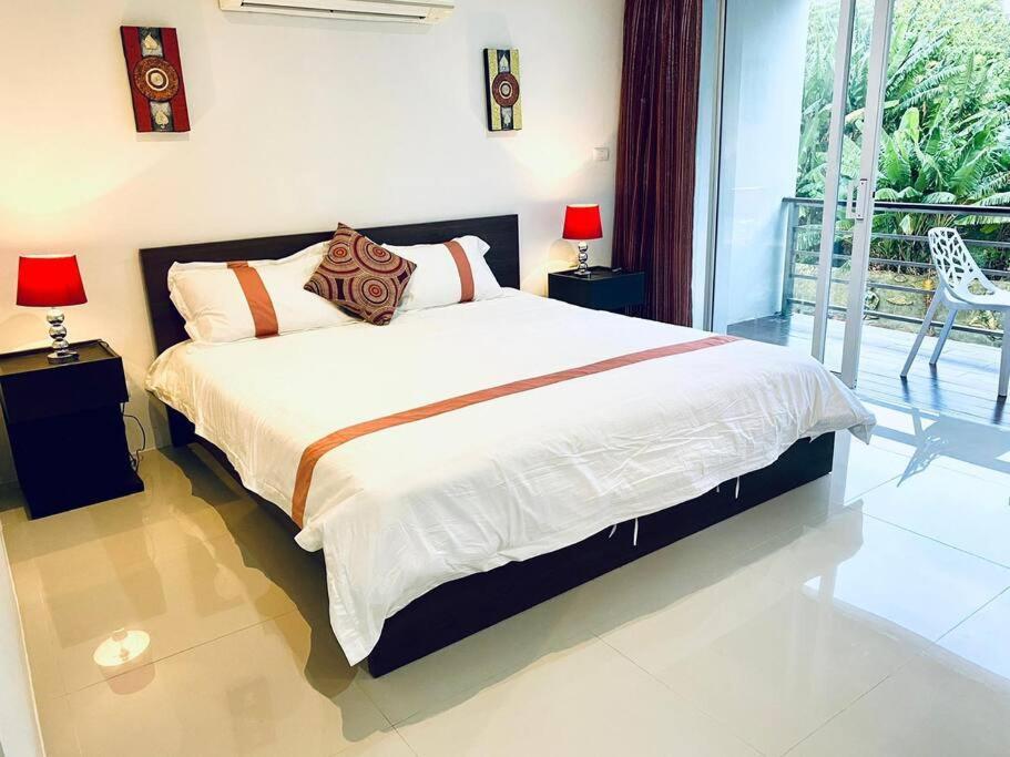 Walk To Walking Street, Patong, Bangla C134 Lejlighed
